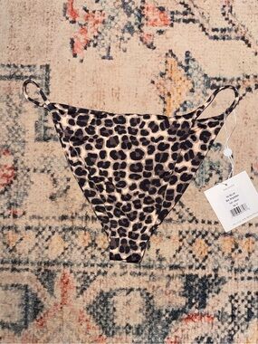 MAI underwear leopard string bottoms